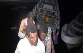 وصول 118 صيادا يمنيا إلى الحديدة بعد احتجازهم في سجون إريتريا