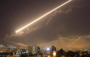 شاهد؛ لحظة تصدي الدفاعات السورية لصواريخ عدوان الاحتلال
