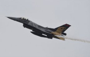 الطائرات التركية تقصف مناطق في شمال العراق