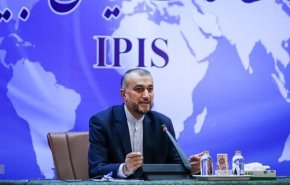 وزير الخارجية الايراني يجتمع برؤساء البعثات الدبلوماسية الاجنبية