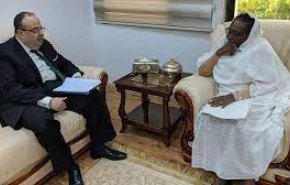وزيرة خارجية السودان تبحث مع سفير مصر العلاقات الثنائية بين البلدين

