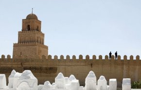 توقيف إمام مسجد في تونس بسبب إشادته بحركة 