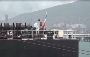 موقع تتبع السفن يرصد ناقلة النفط الايرانية تفرغ حمولتها في سوريا