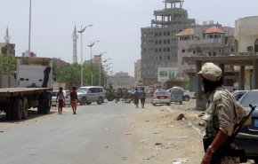شاهد.. إتساع رقعة الاحتجاجات في عدة مدن بمحافظة عدن الجنوبية