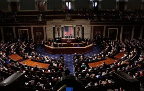 لجنة في الكونغرس الأمريكي تؤيد تعديلا يوصي بمعاقبة 35 روسيا بينهم مسؤولون كبار