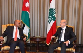 رئيس الحكومة الأردنية يصل بيروت