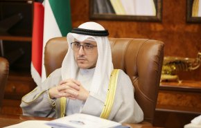 وزير خارجية الكويت يصل الى الجزائر