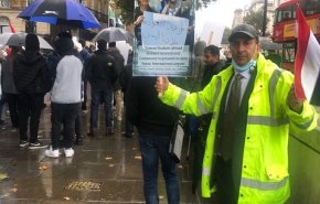 وقفة احتجاجية للجالية اليمنية في لندن لرفع الحظر عن مطار صنعاء