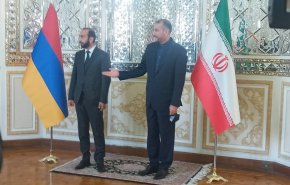 وزير الخارجية يستقبل نظيره الارميني في طهران