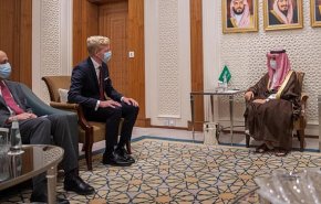 رایزنی فرستاده سازمان ملل در امور یمن با وزیر خارجه عربستان سعودی 