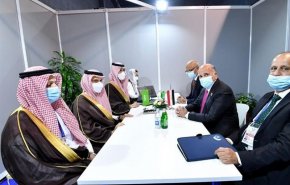 دیدار فواد حسین با وزیر خارجه عربستان/ تاکید بغداد بر کاهش تنش‌های منطقه‌ای