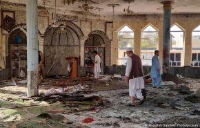 عشرات الشهداء والجرحى بتفجير استهدف مسجدا في قندهار جنوبي البلاد + فيديو