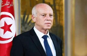 الاتحاد الأوروبي يقول انه طالب الرئيس التونسي العودة للحياة الدستورية