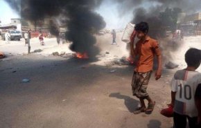 مظاهرات في لحج جنوب اليمن احتجاجا على سوء الأوضاع المعيشية
