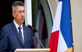 خودداری از به رسمیت شناختن انتخابات ریاست جمهوری بلاروس، کار دست سفیر فرانسه داد