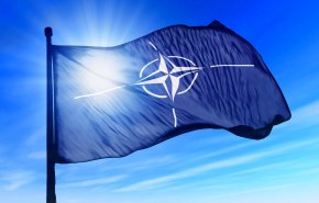الناتو يعلق على قرار موسكو بتعليق عمل مهام الحلف في روسيا