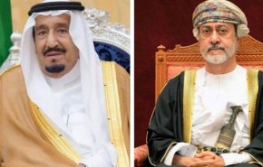 سلطان عمان يبعث رسالة خطية  للملك السعودي