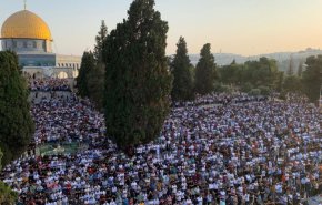 أكثر من 60 ألف مصل يحتفلون بذكرى المولد النبوي بالأقصى