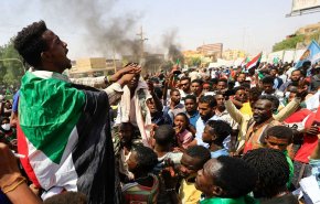 شاهد..رسائل الإحتجاجات الشعبية في العاصمة السودانية