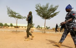 مسؤول نيجيري بارز يعلن مقتل زعيم جماعة مرتبطة بـ'داعش'