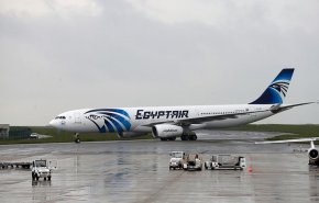 طائرة مصرية تقطع رحلتها إلى موسكو فما هو السبب؟