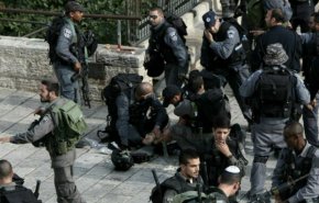 یورش نظامیان صهیونیست به قدس اشغالی و بازداشت فلسطینیان