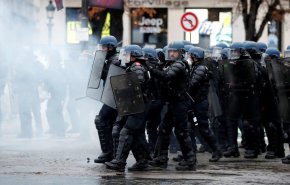 داخلية فرنسا: استخدمنا الغاز المسيل للدموع لتفريق المتظاهرين فى رين الفرنسية