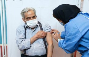 شرایط تزریق دز سوم واکسن به افراد بالای ۶۰ سال