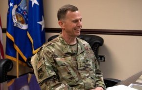 فرمانده ارشد آمریکایی: حضور خود را در خاورمیانه حفظ می‌کنیم