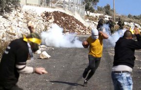 إصابات في صفوف الفلسطينيين بهجوم للمستوطنين على حي رأس العامود