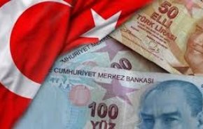 سقوط بی‌سابقه ارزش لیر ترکیه در پی کاهش نرخ بهره