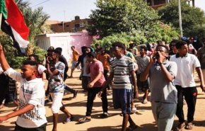 گزارش العالم از تظاهرات سودانی ها علیه کودتاگران در خارطوم/ افزایش شمار شهدای تظاهرات به 10نفر