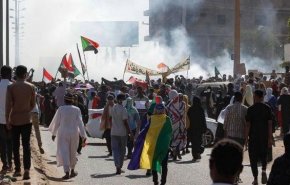 شاهد.. السودانيون في الشوارع مجددا ضد الحكم العسكر 