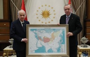 هدیه جنجالی «باغچه‌لی» به اردوغان درباره نقشه «جهان ترک»
