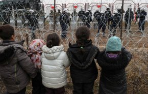 بيلاروس تزيل خيام المهاجرين على الحدود مع الاتحاد الأوروبي