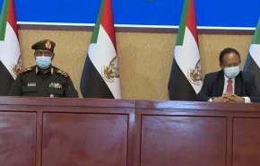 السودان... حمدوك والبرهان يوقعان على الاتفاق السياسي