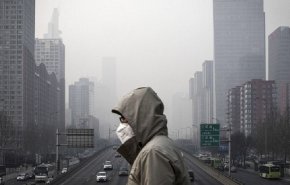 العيش في المدن الملوثة يزيد أعراض كورونا!
