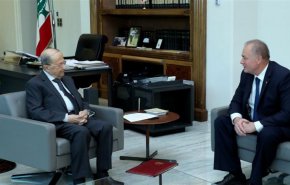 الرئيس اللبناني يتسلم رسالة تهنئة من نظيره الروسي