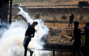 زخمی شدن دهها فلسطینی در جریان درگیری با صهیونیست‌ها در نابلس