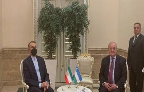 وزير الخارجية الايراني يلتقي نظيره الاوزبكي في عشق اباد