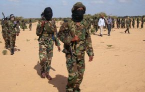 استسلام 3 عناصر من إرهابيي الشباب للجيش الصومالي
