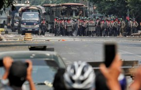 ميانمار:مقتل محتجين بعد دهس سيارة أمن لإحتجاجات ضد الإنقلاب 