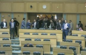 نواب أردنيون ينسحبون من جلسة اتفاق 
