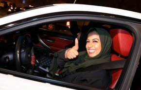 فعال حقوق زنان عربستان از پیمانکاران دستگاه اطلاعاتی آمریکا شکایت کرد
