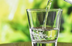 فوائد تناول المياه على معدة فارغة
