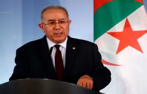 وزير خارجية الجزائر يشدد على تبنّي مبدأ الحلول الإفريقية كهدف استراتيجي