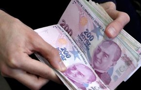 لیر ترکیه همچنان در سراشیبی سقوط/ پول ترکیه ۴ درصد از ارزش خود را از دست داد