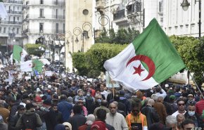 الجزائر.. احتجاجات تطورت إلى صدامات مع الشرطة