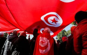بالفيديو: الأمن التونسي تحاول فض اعتصام ضد قرارات الرئيس سعيد