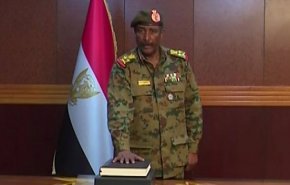 'البرهان' يتوعد الشعب السوداني بإقامة دولة مدنية منتخبة